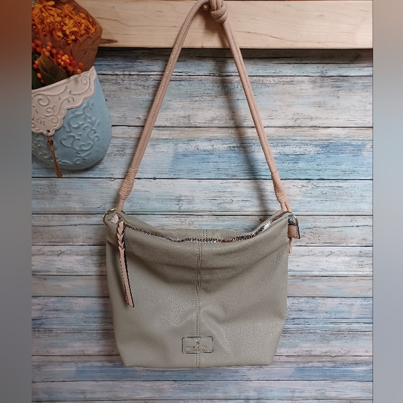 London Fog Collection Sage Green/Cream/Tan Oversized Knotted Strap Bag 12" - Picture 15 of 16